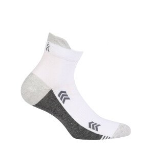 Pánske vzorované členkové ponožky biela 39-41