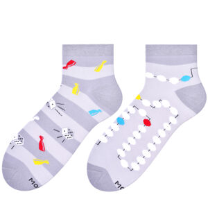 Krátke asymetrické pánske ponožky 035 šedá 39-42