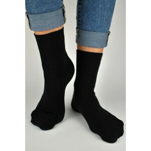 Hladké detské bavlnené ponožky SB005 černá 35-38