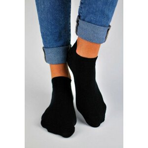 Hladké pánske bambusové ponožky ST003 černá 43-46