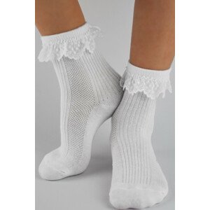 Biele dievčenské ponožky s volánikom SB020 bílá 0-6