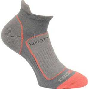 Dámske ponožky Regatta RWH030 Trail Runner Svetlosivé šedá UK6-8