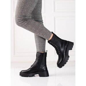 Pohodlné čierne dámske členkové topánky s plochým podpätkom 41