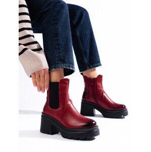 Designové červené dámské  kotníčkové boty na plochém podpatku  38
