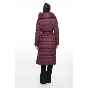 Prešívaný kabát vo vínovej farbe s vysokým stojacím golierom a kapucňou Ann Gissy (AG1-J9062) odcienie czerwieni S (36)