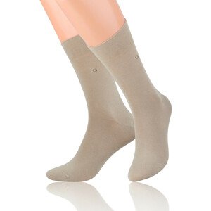 Hladké pánske ponožky s jemným vzorom 056 Béžová 45-47