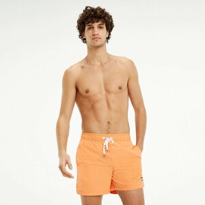 Pánske šortky UM0UM01080-617 oranžová - Tommy Hilfiger XL oranžová